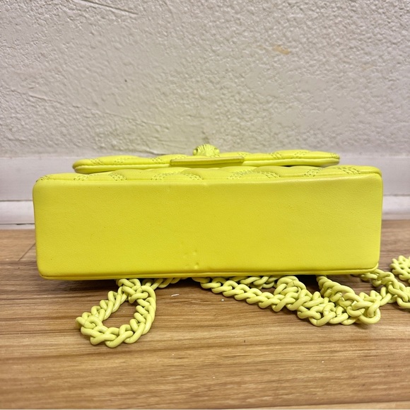 KURT GEIGER LONDON Kensington Drench Mini Leather Shoulder Bag Bright Lemon Neon - Picture 5 of 16